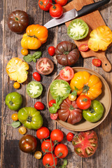 different variety of tomatoes