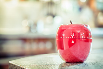35 Minutes - Red Kitchen Egg Timer In Apple Shape