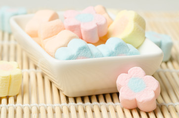 Colorful marshmallows (flower shape)