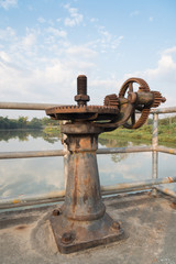 rusty dam cog