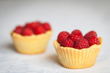 Tartlets with raspberry