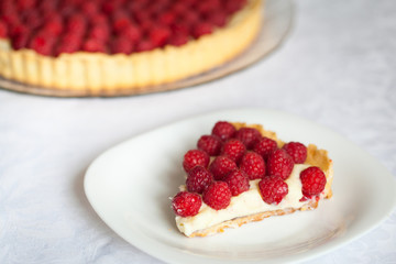 Tart with raspberries