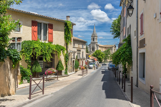 The hill top village of Bonnieux in the Luberon Provence