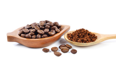 Fototapeta premium coffee beans on white background.