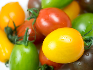 Color tomatoes