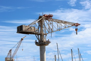 Grue de chantier naval