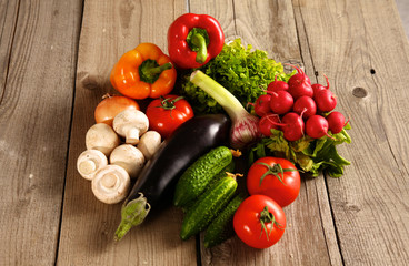 Obraz na płótnie Canvas Vegetables . Fresh Bio Vegetable in a Basket. Over Nature Background