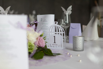 Hochzeitsdeko Lila Weiß Schmetterlinge 
