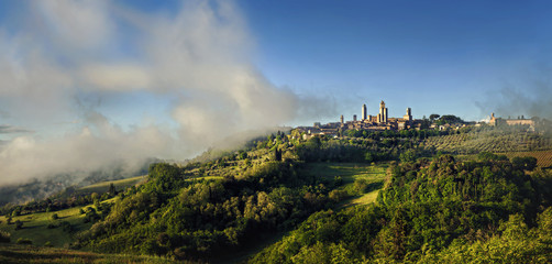 Fototapeta na wymiar Panoramic view of San Gimignano