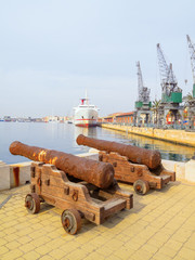Fototapeta na wymiar Old cannons port of Tarragona, Spain