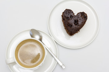 Café con leche y bizcocho