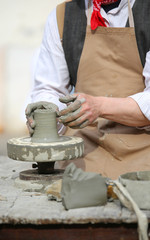 production of a pot with clay