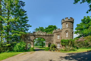 Fototapeta na wymiar Gatehouse to Monzie Castle