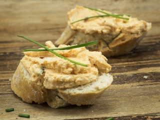 Ziegenkäse mit Paprika