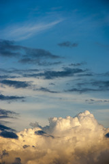 Naklejka premium Mountain of clouds