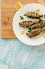 salmon slices round plate cutting board