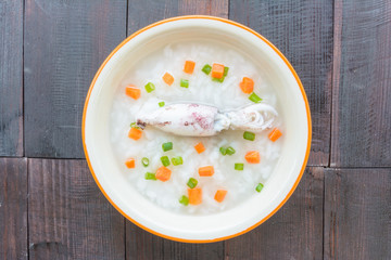 Rice and squid with carrot