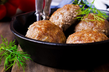 Grilled meat cutlets