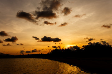 Fototapeta na wymiar Colorful sunset over sea.