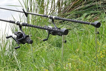 modern fishing rods and fishing reels