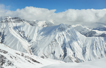 Obraz premium Winter landscape of snowy mountains