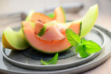  Melone mit Schinken