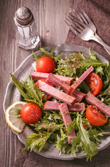 Rocket salad with beef