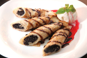 pancakes with poppy seeds and ice cream