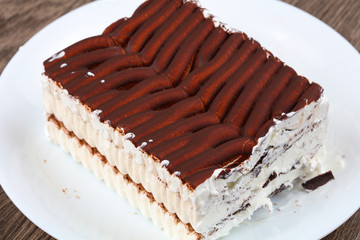 Ice cream cake