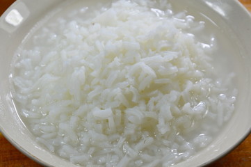 hot boiled rice on bowl