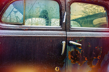door old abandoned car