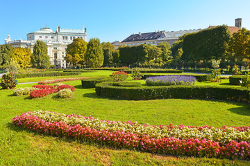Fototapeta premium Volksgarten (People's Garden) in Vienna, Austria
