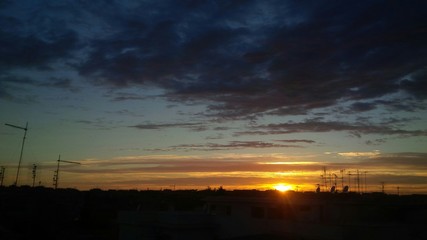 Obraz premium tramonto cittadino