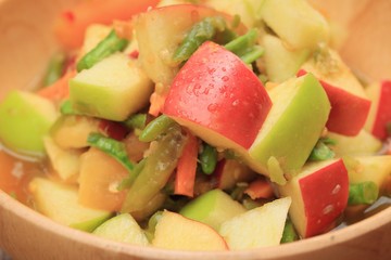 salad apple