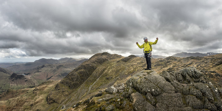 England, Cumbria, Lake District, Langdale, Harrison Stickle, climber