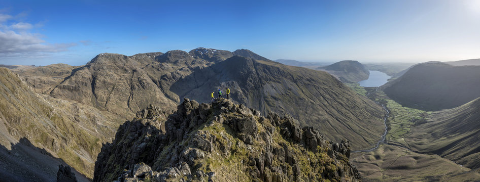 England, Cumbria, Lake District, Wasdale Valley, Great Gable, climbers