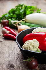  pan and fresh vegetables