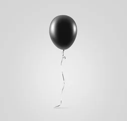 Schilderijen op glas Lege zwarte ballon mock up geïsoleerd. Helder grijs ballonkunstontwerpmodel in de hand houden. Schone pure ballonsjabloon. Logo, textuur, patroonpresentatie gewoon aerostat-ontwerpelement. © Alexandr Bognat