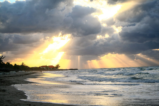 P&ocirc;r do Sol no Caribe
