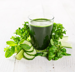 Healthy green vegetable smoothie