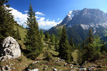 Fototapeta na wymiar Blick Richtung Zugspitze