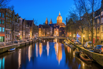 Night at Amsterdam city in Netherlands - obrazy, fototapety, plakaty