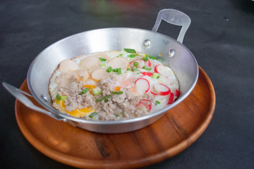 Fried egg in pan