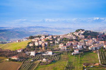 Fototapeta na wymiar Bright rural panorama of Italian countryside