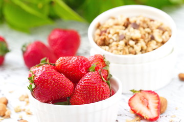 Fresh strawberry and oat granola