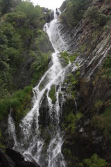 Fototapeta premium Cascadas y chorros de agua en Las Hurdes, Cáceres
