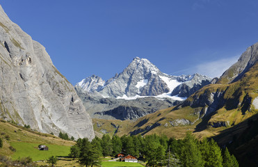 The Grossglockner, the highest mountain of Austria and the highest mountain in the Alps, seen from the south. Austria, Kodnitzbach valley, sept. 2015 - obrazy, fototapety, plakaty
