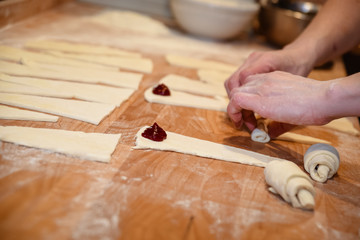 Make wheat croissant