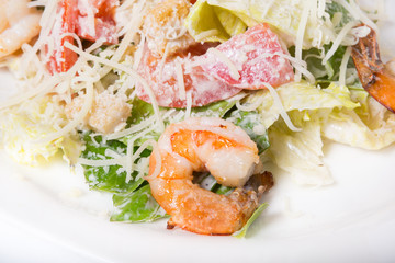 Green salad with shrimps