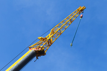 Telescopic crane boom with hook